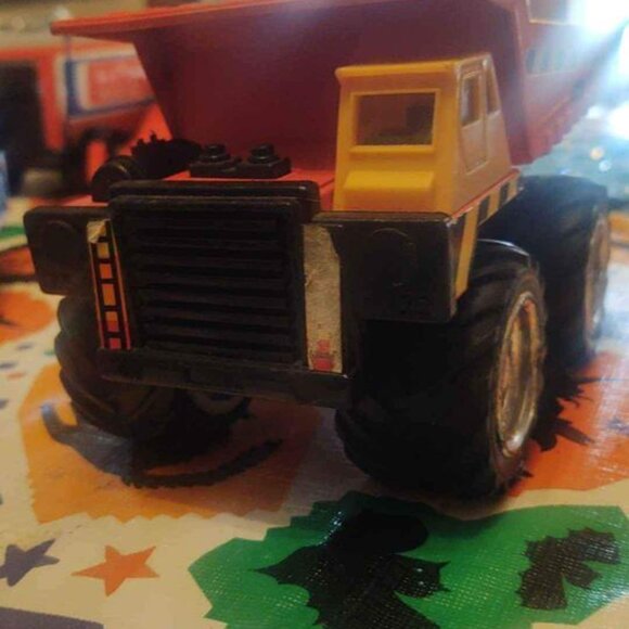 Remco CAT Dump Truck w/ chrome wheels -1988- 7 1/2" long.* - Picture 4 of 5